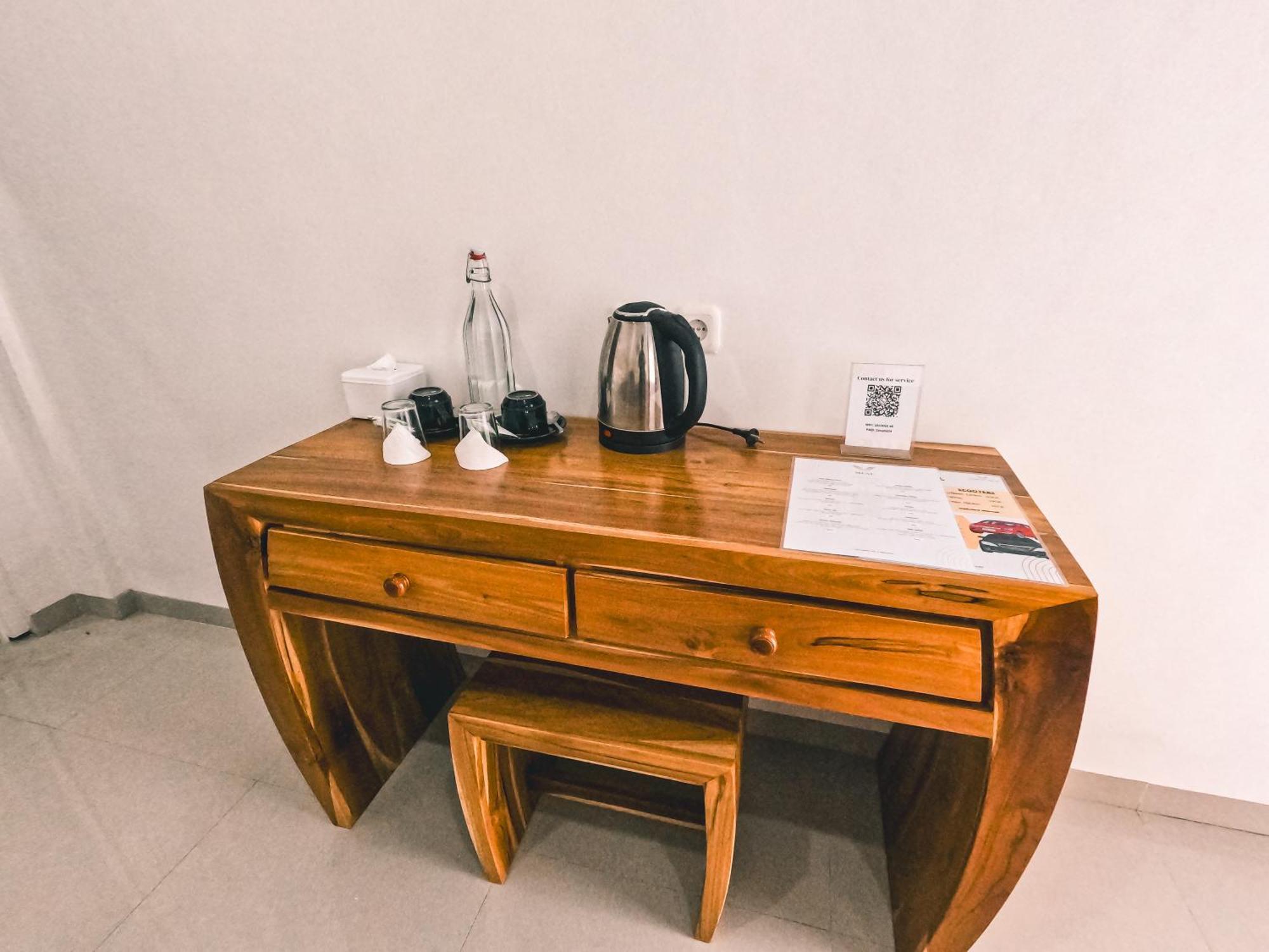 Zavana Rooms & Restaurant Tanjungkarang Luaran gambar