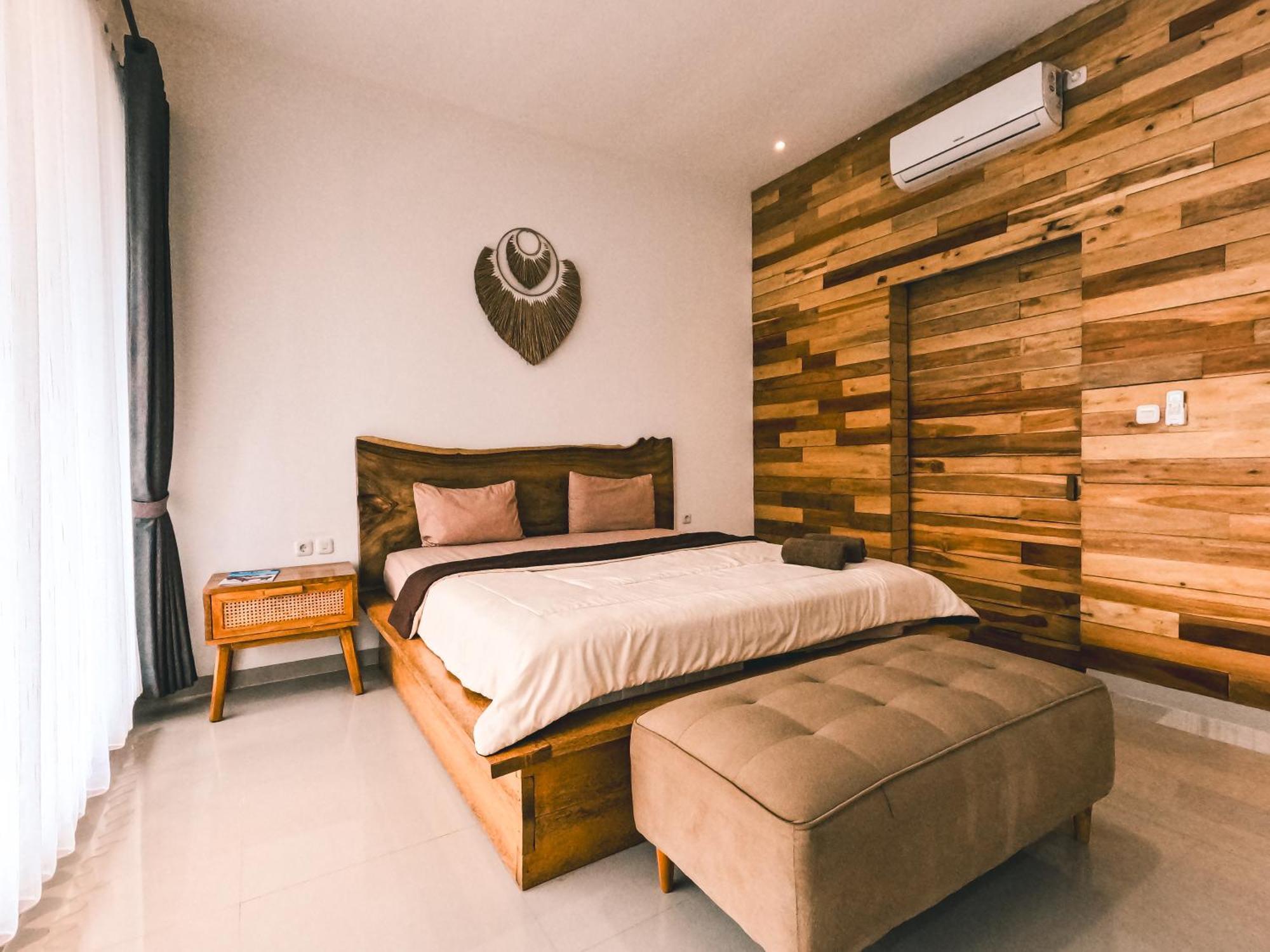 Zavana Rooms & Restaurant Tanjungkarang Luaran gambar
